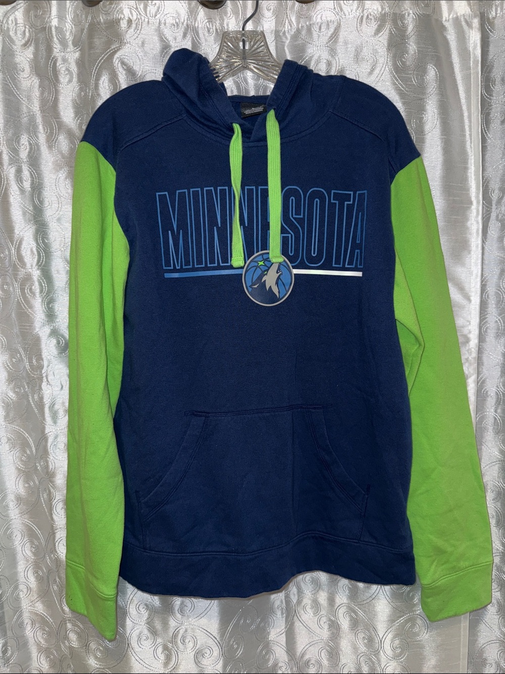 Logo Athletic Minnesota Wolves Navy & Neon Green Hooded Sweatshirt Size M 🔥 G14